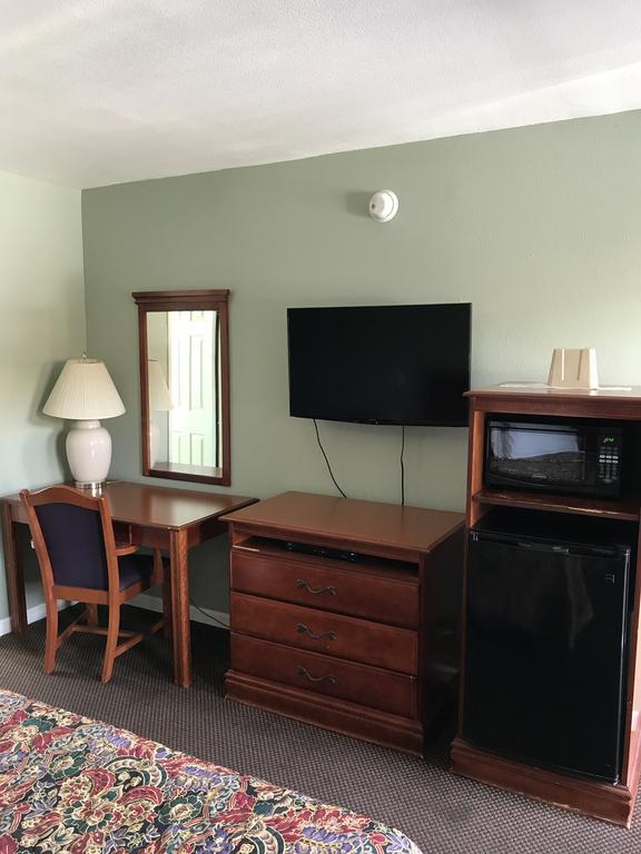 Economy Inn モデスト エクステリア 写真